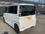 外装は、専任のスタッフが真心込めて丁寧に磨きをして納車いたします。
