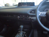 マツダコネクト、ナビゲーションSDは付属しませんが、AndroidオートやApple CarPlayにも対応しております。※ナヒSDは別途購入できます。