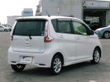 国家整備資格を取得しておりますメカニックが、大切なお客様のお車をご納車に向けて整備致します♪
