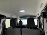 天井も高く圧迫感ありません。車中泊にどーでしょ