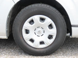 純正のホイールカバーを履いてます!