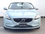 購入後は全国のVOLVO正規ディーラーにてアフターサービスをお受けいただけます。定期点検サービス、延長保証などの有料サービスも手厚くご用意しておりますので、ご不安事はお気軽にご相談下さい。