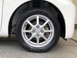 純正14インチアルミ(ダイハツ他車種用)装着!タイヤサイズは155/65R14です