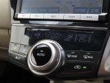オートエアコンで車内はいつでも快適です♪