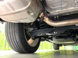 お車を安心してお乗りいただく為には、足回りの定期点検が欠かせません。サービスサポート(有償保証)では無料点検もご提供しており、安心のカーライフをお過ごしいただけるサポート体制が整っています。