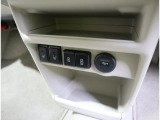 運転席・助手席シートヒーター装備☆ボタンを押せばすぐに暖かくなるので、寒い日に重宝します◎