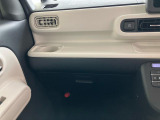 たとえばダイハツのお店にある、たくさんのスマアシ搭載車は、正常に作動する事をしっかり確認します。