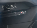 ETCが付いています。高速道路をスムーズに通れますし、割引も有ったりします。