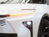 LEDヘッドライトです。デザイン性がよくとても明るいので、夜間の走行や悪天候でも安心です。しかも長寿命!