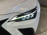 フルLED三眼ヘッドライト