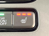 【シートヒーター】寒い日に重宝するシートヒーター!エアコンより早く温まってくれるので寒がりの人も安心ですね♪エアコンの温風は乾燥するから苦手、という方にもをおすすめです。