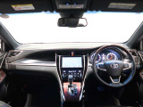 高いホールド性で運転姿勢が安定します。長距離ドライブでも疲れにくいのが魅力です。快適なドライビングライフをお送りください♪