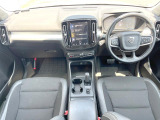 XC40 T4 モメンタム 