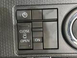 【パワースライドドア】スマートキーや運転席のスイッチでスライドドアの開閉が可能♪電動だから力を入れてドアを開ける必要が無く、小さいお子様でも、重い荷物を持っている時もラクに開け閉めできます♪