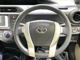 インテリアに合わせたデザインのステアリングは、運転される方のことも考え、運転しやすい形状、大きさです。是非一度、実際に触ってお確かめください。