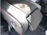 弊社でお車をご購入頂いたお客様は、一部車種を除いて【オイル交換永久無料】となっております。※詳細はスタッフまでお問合せ下さい。