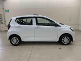 軽自動車、小型車を中心に常時300台展示車を御用意させて頂いております