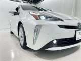 フォグランプ装着車です。暗い夜道の車両前方を明るく照らします