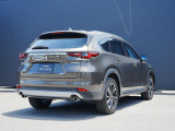 北米仕様の3列シートSUV「CX-9」を日本国内向けにリサイズすることで、重量に負けない強靭なボディの多人数SUVが誕生しました。