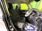 運転席シート廻りは使用感も少なく、良好な状態となっています。丁寧に使われていたことがよくわかりますね。