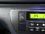 サポカーは、高齢運転者を含めたすべてのドライバーによる交通事故の発生防止・被害軽減対策の一環として、国が推奨する新しい自動車安全コンセプトです。詳しくは販売店スタッフまでおたずねください。