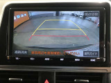 バックガイドモニターで、後方を確認しながら安心して駐車することができます。運転初心者も熟練者も必須の機能ですよ!