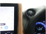 ポケットやバッグからキーを出さずにスマートに乗り込め、ボタンプッシュでおしゃれにエンジンスタートです。盗難防止イモビライザーも装備で安心です!