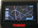 ケンウッド製彩速ナビ(MDV-L301)&バックカメラが装備されているので、普段の使い勝手もロングドライブも快適です。
