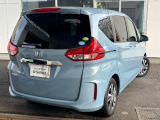 リアビューのお写真です。 リアガラスは純正でプライバシーガラスを装用しており外から車内が見えにくくなっております♪