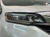 LEDヘッドライトは、点灯の瞬間から最大光量を発揮し、突然暗くなるトンネルなどでの安定感を高めます。