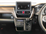 温度を設定すれば、自動で車内の温度管理をしてくれる優れものです♪ATミッションで運転楽々