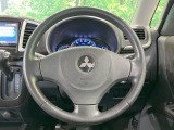 【純正革巻きステアリング】上質な革を使用することで、手にしっかり馴染みとても運転しやすいハンドルです♪