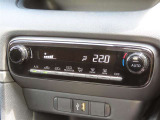 オートエアコンで車内はいつでも快適です♪