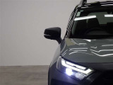 LEDヘッドランプ装備