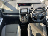 店舗にて現車の確認もいただけますので、お電話で在庫のご確認の上是非ご来店くださいませ。