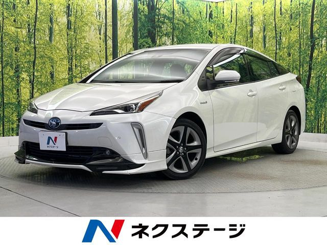 トヨタ プリウス 