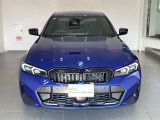 BMW代表的な特徴のキドニーグリル。BMWのすべてのモデルに採用され、BMWらしさを強調しております。