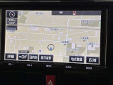 純正ナビを装着。(DVD・フルセグTVの視聴、Bluetoothの接続可能)