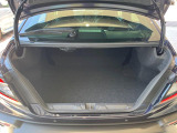 積み下ろしのしやすいデッキにはたっぷりと荷物を積み込んでいただけます。遊びから仕事まで、様々なシーンで頼れます♪