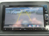 バックカメラの画像です。車庫入れや駐車が苦手な方でも後部が確認でき安心感がアップします