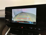 バックガイドモニターで、後方を確認しながら安心して駐車することができます。運転初心者も熟練者も必須の機能ですよ!