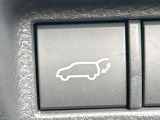 【パワーバックドア】スマートキーや運転席のボタンを押すだけでリアゲートが自動で開閉します!荷物を持っている時や、高い位置にあるバックドアを閉める際に便利な機能です♪
