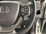 クルーズコントロールを装備しています。高速道路などで一定の速度で走ってくれるので運転が楽ですよ!速度を設定できますので、スピードの出しすぎにも注意できます。
