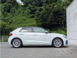 A1スポーツバック 25 TFSI アドバンスド 