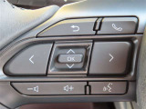 ブルートゥースに接続すれば、スマホに入れている音楽が聞けたり運転中に電話がかかってきてしまった場合もハンドルから電話を取ることができます!