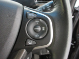 Hondaセンシングの機能のひとつ、アダプティブクルーズコントロール付!アクセルから足を離しても設定したスピードと前車との車間を保ち走行してくれます!車線維持もアシスト☆高速道路で疲労軽減ですね☆