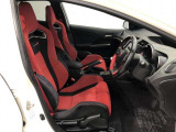 【運転席・助手席】です!実際お座りいただくのが分かりやすいと思いますので、ぜひお気軽にご来店ください♪状態もいいですよ☆