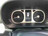 運転中も見やすいメーター。
