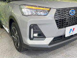 【シーケンシャルターンランプ付きLEDヘッドライト】人気の『流れるウィンカー』付きのLEDヘッドライトを装備♪高級感はもちろん、点灯時は存在感たっぷりで他車からも認識されやすく安心です。