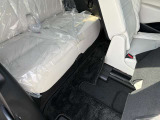 サードシートです。 荷物が思っていたより多くなった時や大人数でのドライブにも様々なシーンに対応できて、とても便利ですね。